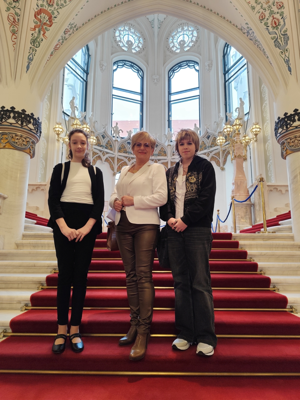 A Belügyminisztérium piros szőnyegén